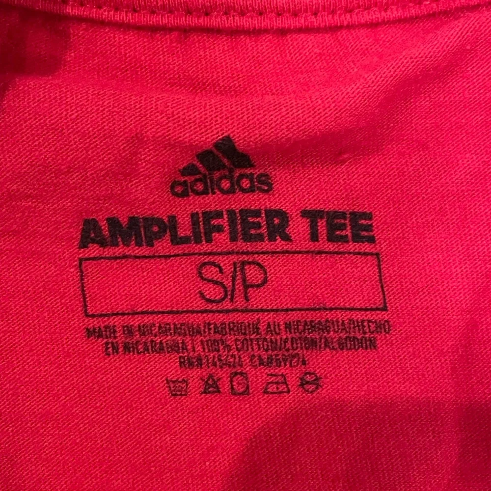 NWOT Adidas Amplifier Tee